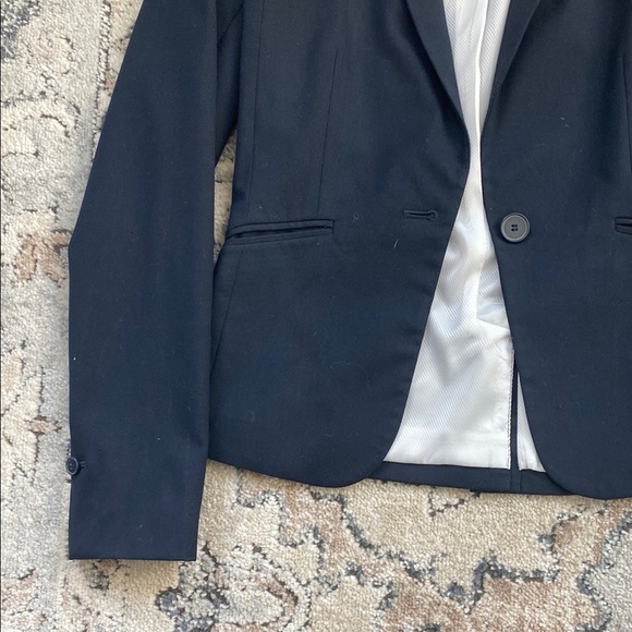 Classic Navy Women's Blazer - Picture 4 of 7